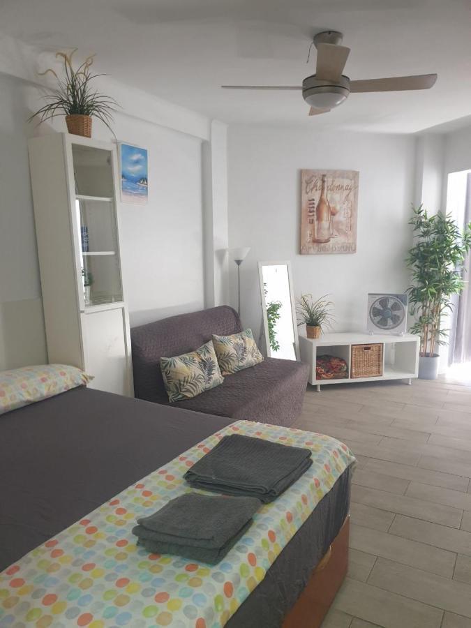 Studio El Faro Torrox Extérieur photo